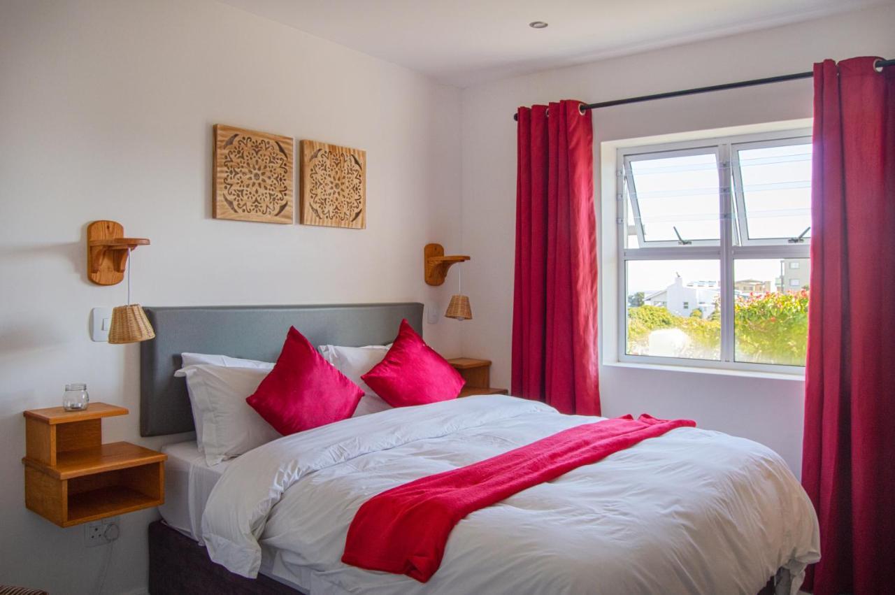 Bellamente Sirene Hotel Gansbaai Exterior photo